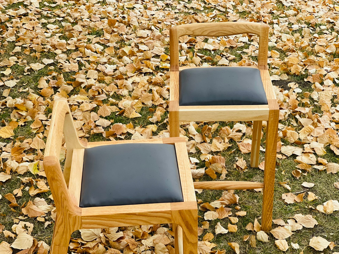 Stems counter stool